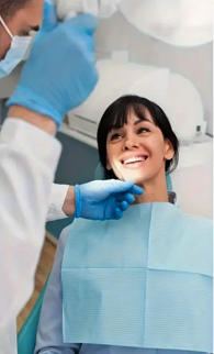 Babetes dentários azuis - fotografia ilustrativa